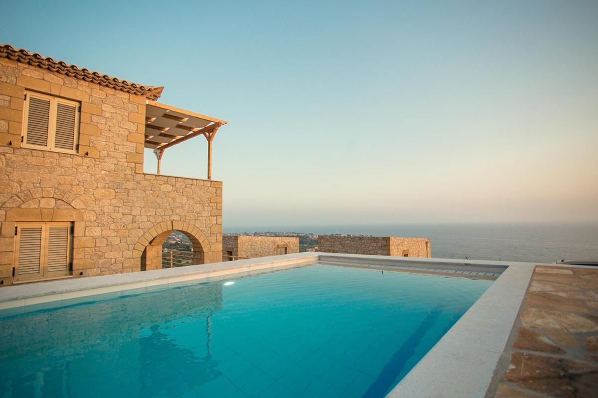 Tseralia Houses Stoúpa الغرفة الصورة