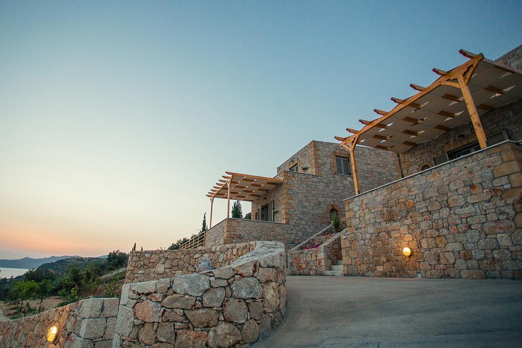 Tseralia Houses Stoúpa الغرفة الصورة